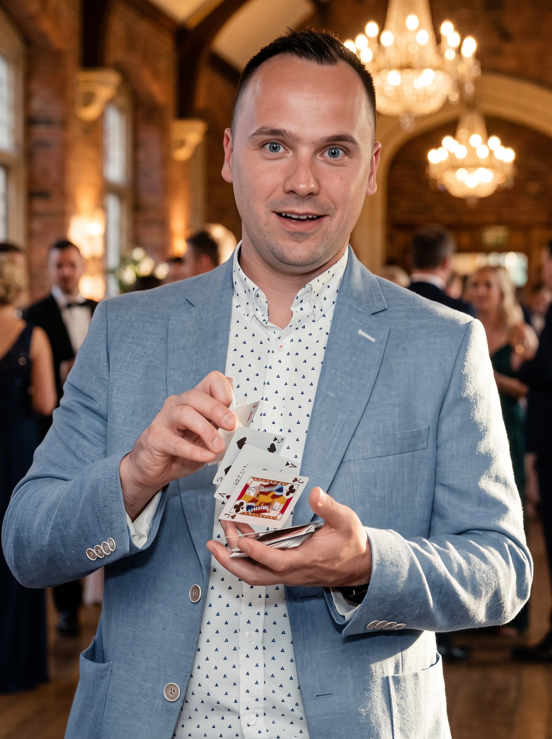 Phil Taylor | Magician & Mind Reading – Birmingham & UK