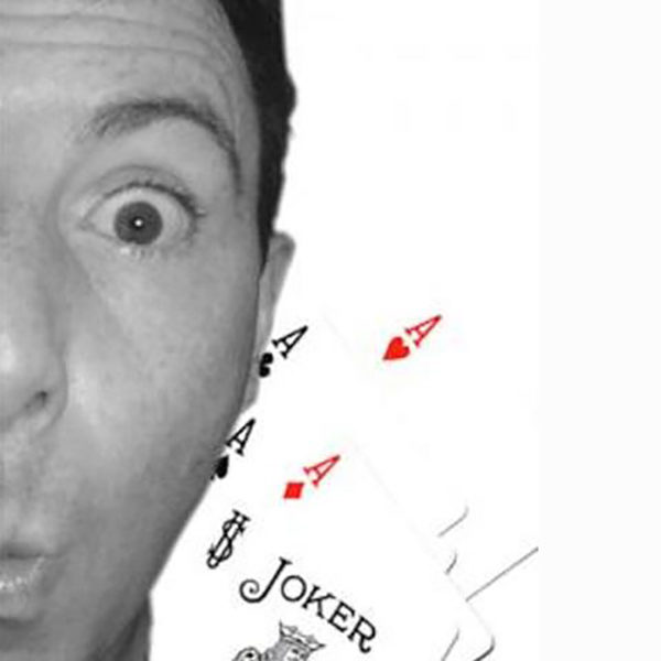 Johnny Oxford (John Hayns)
